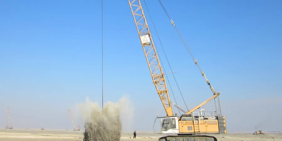 Illustrative image of Compactacion dinamica in Fullerton